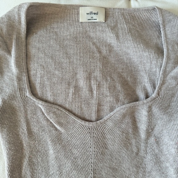 Knit grey long sleeve top with sweetheart neckline. Used in good condition. - Picture 2 of 3